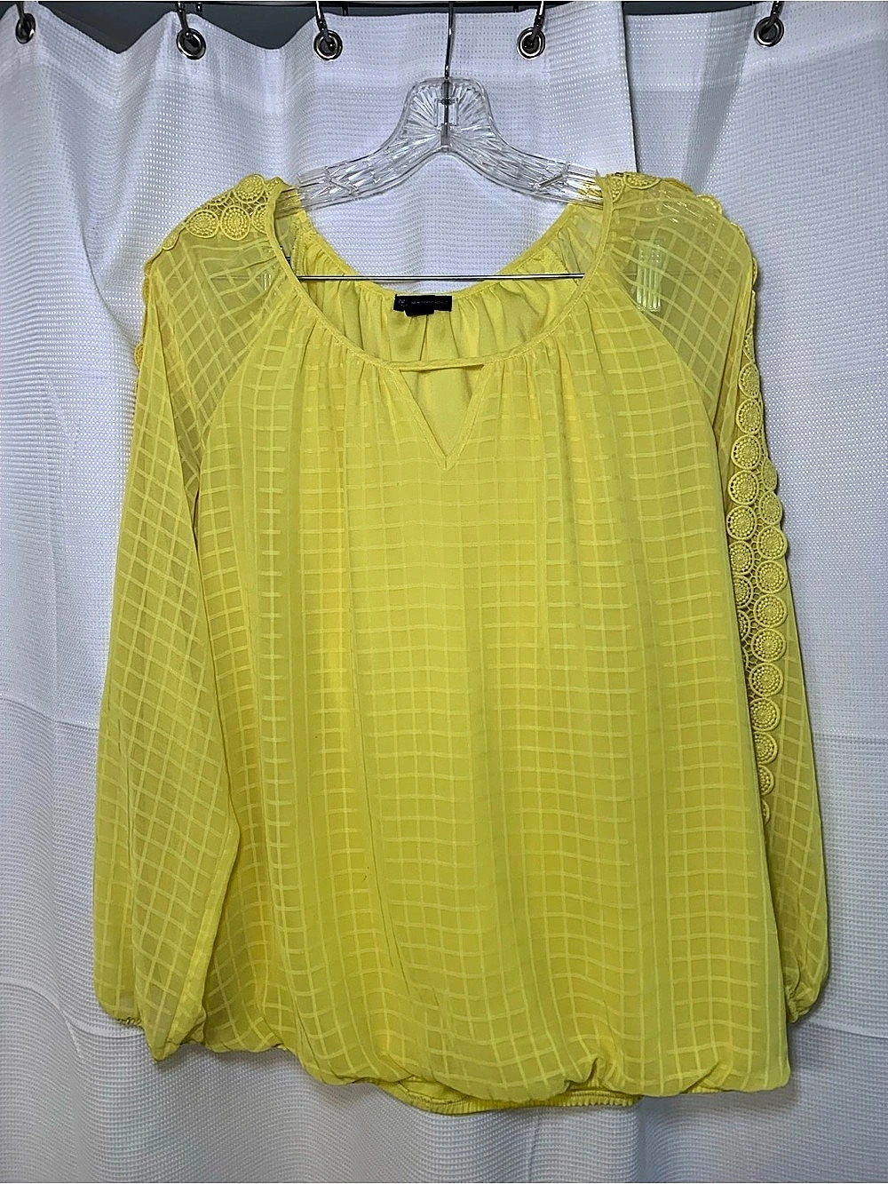 New Directions Yellow Geometric Blouse Like New